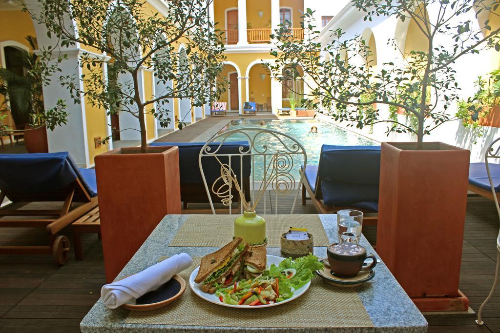 Отель Palais De Mahe - A Cgh Earth Experience Пондичерри Экстерьер фото